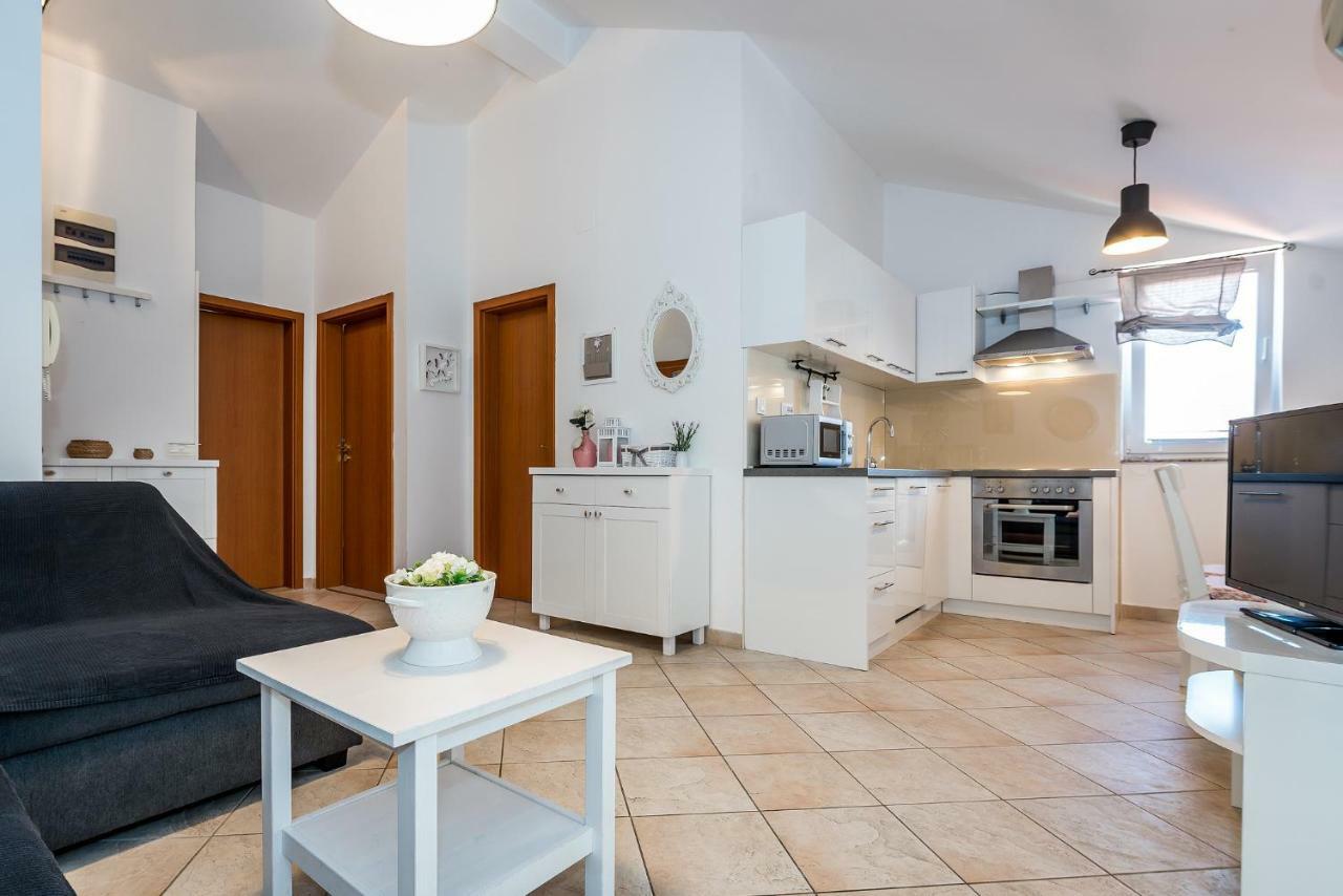 Apartman Karla Mara Ana Ivan & Jo Srima Eksteriør billede